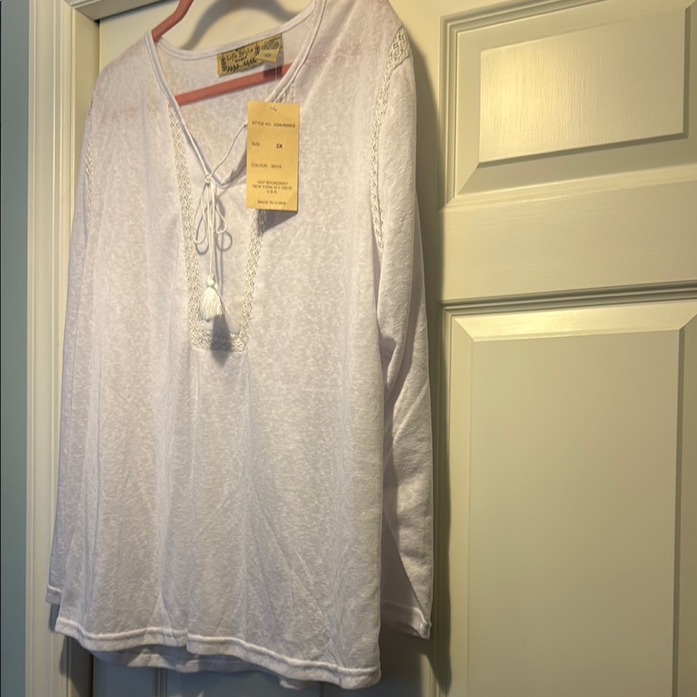 White Lace-Up Women's Top Size 3X